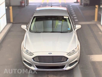 2016 Ford Fusion SE - miniatura 2