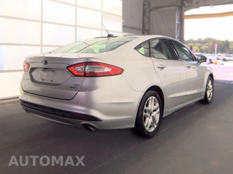 2016 Ford Fusion SE - miniatura 4