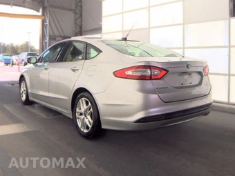 2016 Ford Fusion SE - miniatura 6