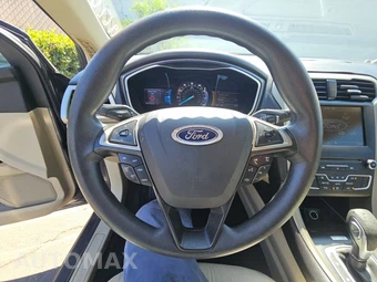 2016 Ford Fusion SE – miniatura 10