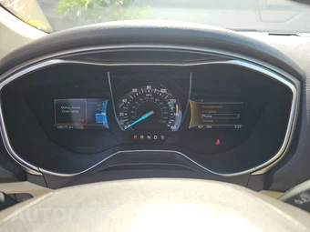 2016 Ford Fusion SE – miniatura 12