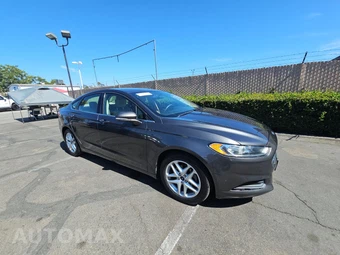 2016 Ford Fusion SE – miniatura 3