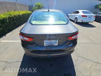 2016 Ford Fusion SE – miniatura 5