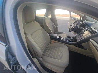 2016 Ford Fusion SE - miniatura 15