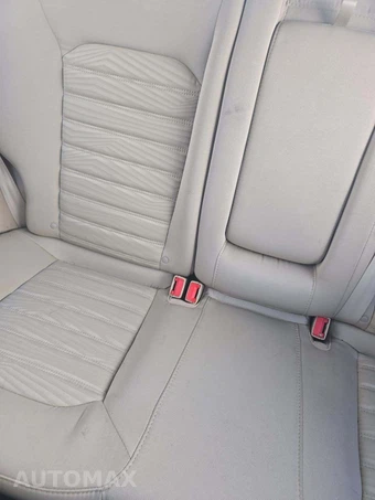 2016 Ford Fusion SE - miniatura 20