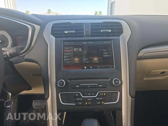 2016 Ford Fusion SE - miniatura 7