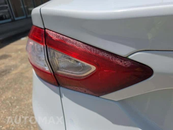 2016 Ford Fusion SE – miniatura 20