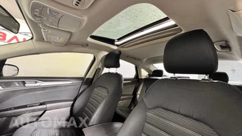 2016 Ford Fusion SE - miniatura 14
