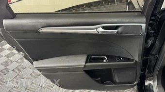 2016 Ford Fusion SE - miniatura 25