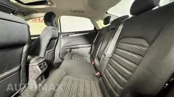 2016 Ford Fusion SE - miniatura 27