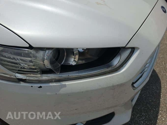 2016 Ford Fusion SE – miniatura 22