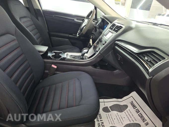 2016 Ford Fusion SE – miniatura 18