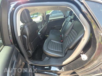 2016 Ford Fusion SE - miniatura 13
