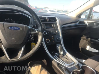 2016 Ford Fusion SE – miniatura 11