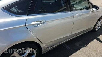 2016 Ford Fusion SE – miniatura 26