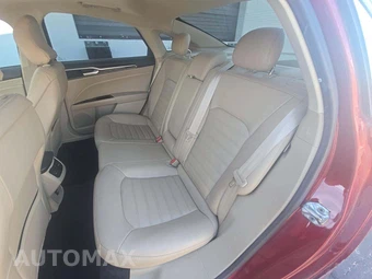 2016 Ford Fusion SE - miniatura 10