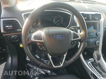2016 Ford Fusion SE - miniatura 10