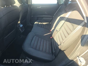 2016 Ford Fusion SE - miniatura 13