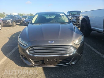 2016 Ford Fusion SE - miniatura 2
