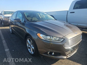 2016 Ford Fusion SE - miniatura 3
