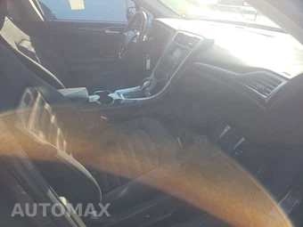 2016 Ford Fusion SE - miniatura 8