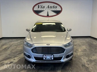 2016 Ford Fusion SE - miniatura 2