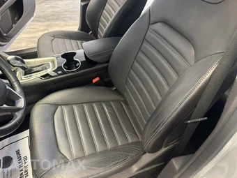 2016 Ford Fusion SE - miniatura 23