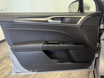 2016 Ford Fusion SE - miniatura 30