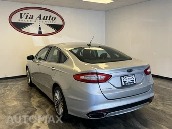 2016 Ford Fusion SE - miniatura 6