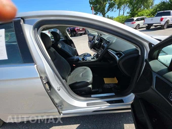 2016 Ford Fusion Titanium - miniatura 15