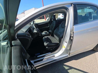 2016 Ford Fusion Titanium - miniatura 3