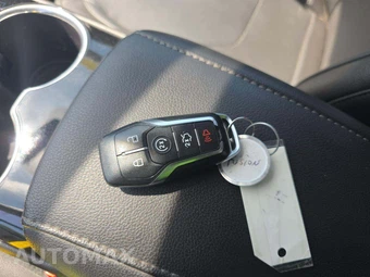 2016 Ford Fusion Titanium - miniatura 5