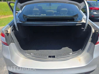 2016 Ford Fusion Titanium – miniatura 11