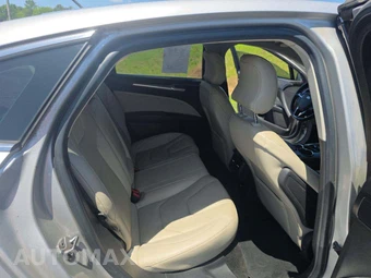 2016 Ford Fusion Titanium – miniatura 13
