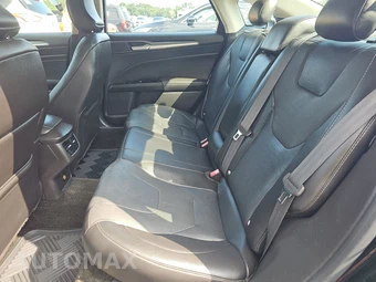 2016 Ford Fusion Titanium - miniatura 13