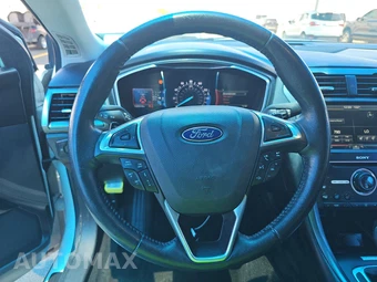 2016 Ford Fusion Titanium – miniatura 10