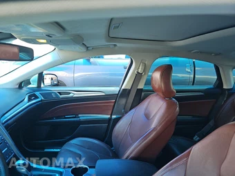 2016 Ford Fusion Titanium – miniatura 17