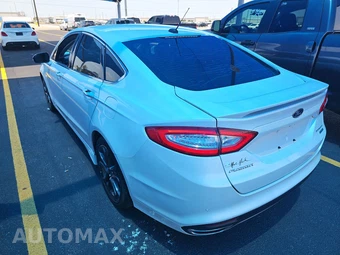 2016 Ford Fusion Titanium – miniatura 6