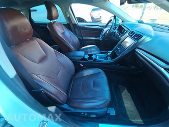 2016 Ford Fusion Titanium – miniatura 8