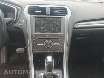 2016 Ford Fusion Titanium – miniatura 11
