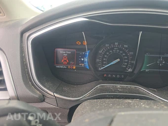 2016 Ford Fusion Titanium – miniatura 12