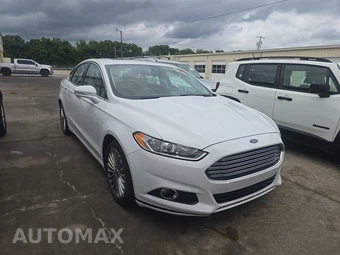 2016 Ford Fusion Titanium – miniatura 2