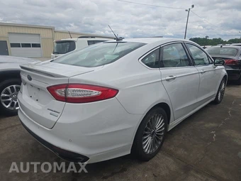 2016 Ford Fusion Titanium – miniatura 4