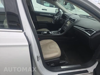 2016 Ford Fusion Titanium – miniatura 8