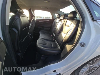 2016 Ford Fusion Titanium – miniatura 13