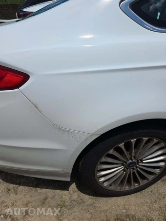 2016 Ford Fusion Titanium - miniatura 25