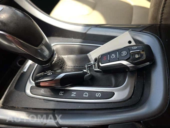 2016 Ford Fusion Titanium - miniatura 8