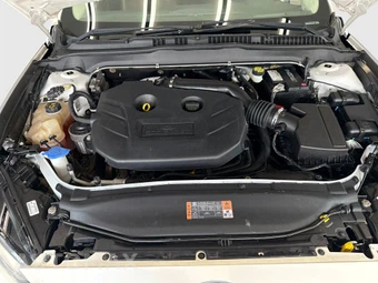 2016 Ford Fusion Titanium - miniatura 11
