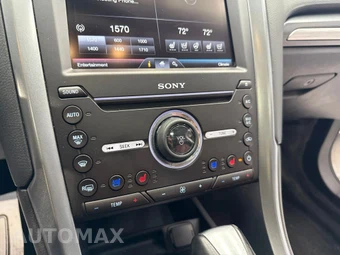 2016 Ford Fusion Titanium - miniatura 15