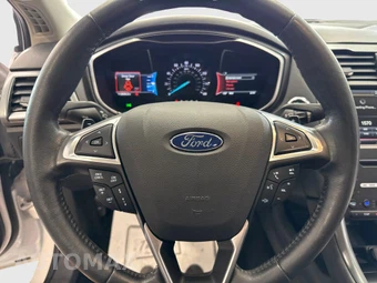 2016 Ford Fusion Titanium - miniatura 16